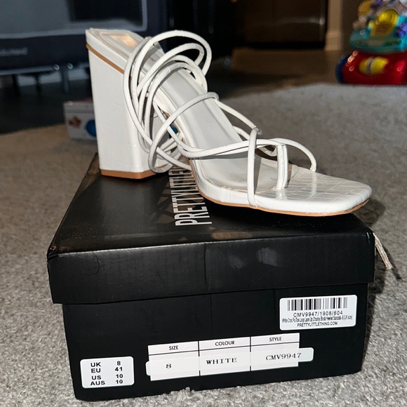 Cute and Comfortable White Strappy heel ! - Picture 6 of 6